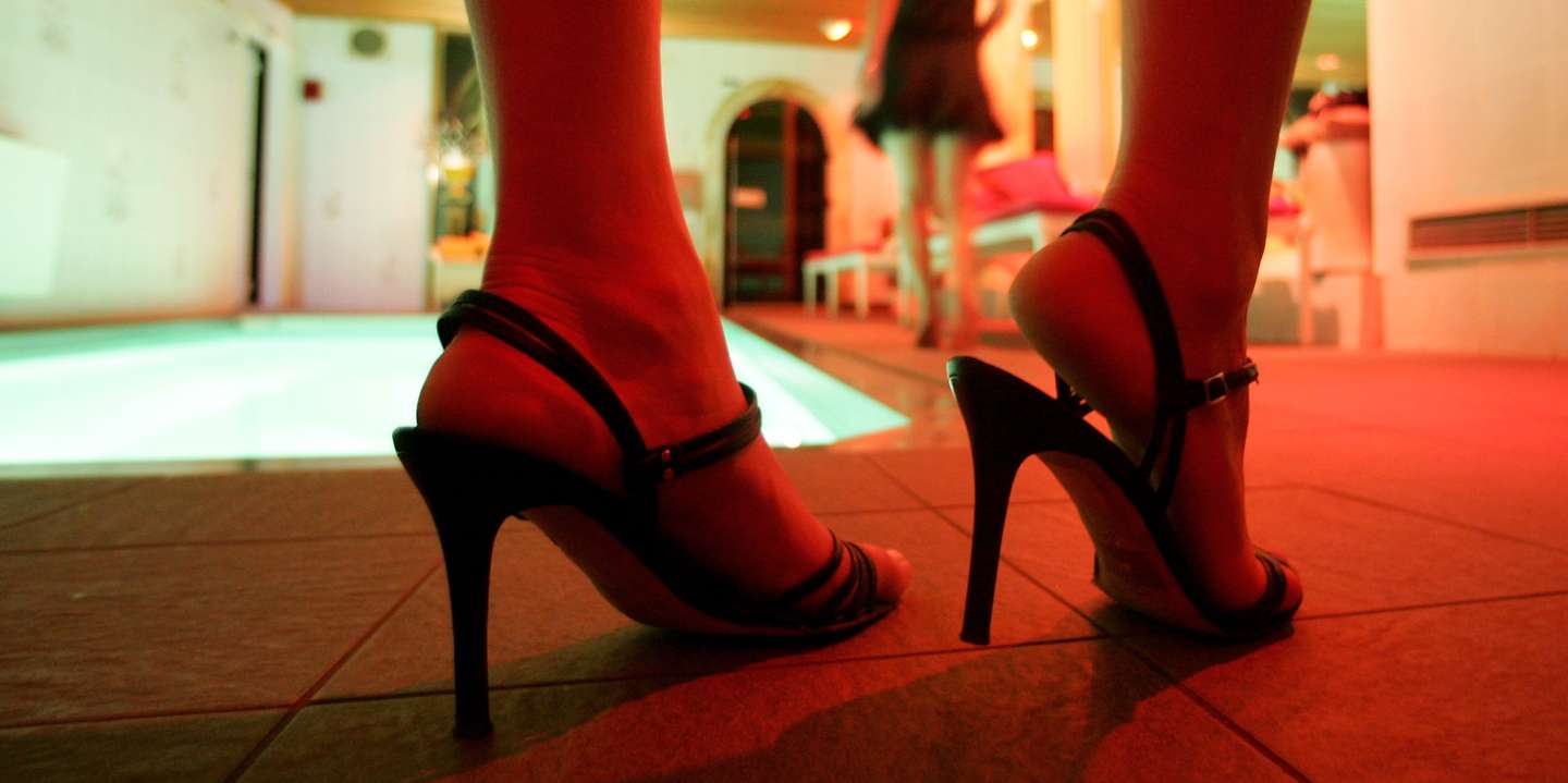 Prisão efectiva para casal que tinha hotel canino em Amares e usava apartamento no Porto para prostituição