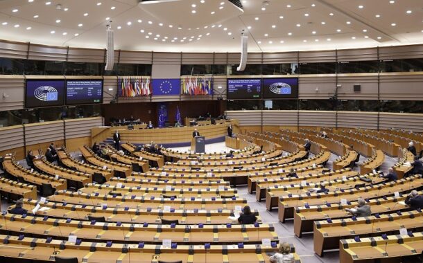 Parlamento Europeu. Nomes de eurodeputados investigados por corrupção já são conhecidos