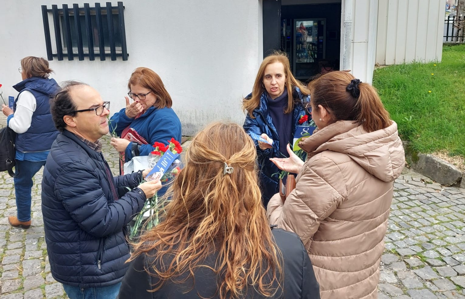 “Dia da Mulher é momento para denunciar desigualdade que empurra mulheres para empobrecimento”, diz CDU Braga