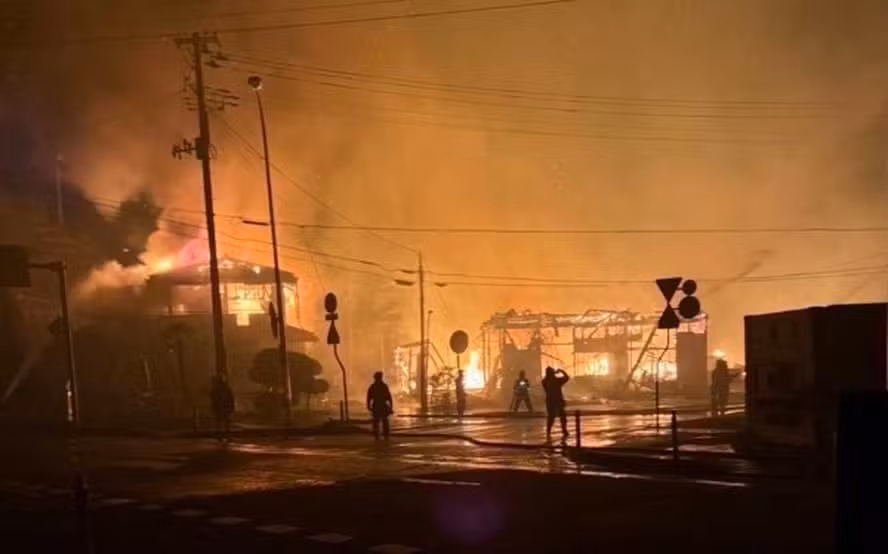 Piores incêndios desde 1992 no Japão obrigam à retirada de 2 mil pessoas