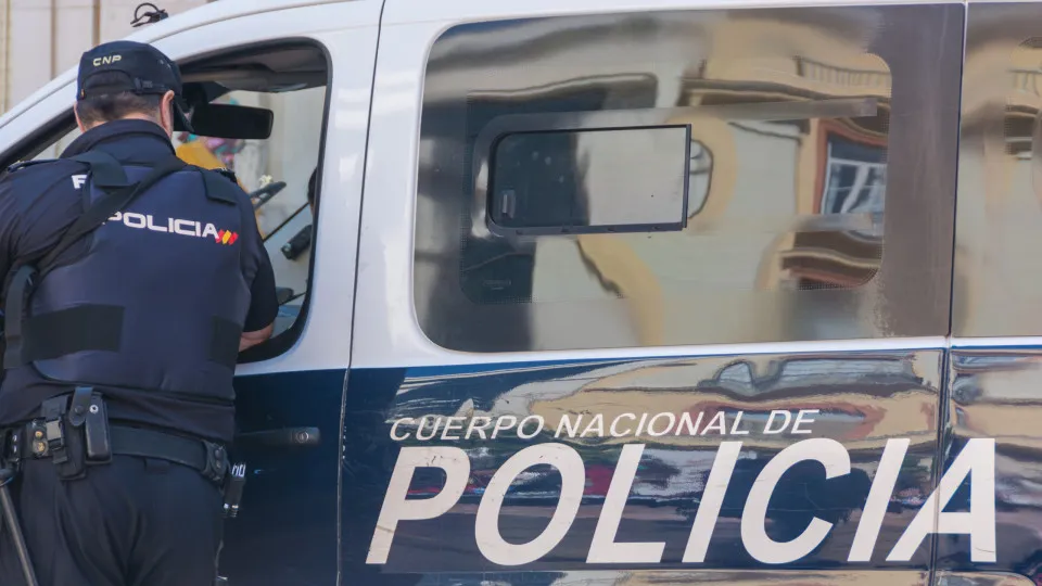 Pai e filha descobrem cadáver em casa que iam ocupar