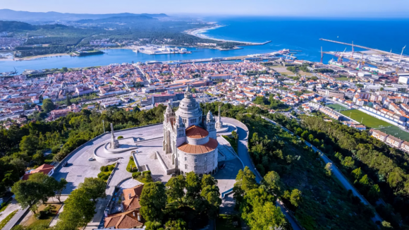 Autocarros eléctricos para transporte público em Viana do Castelo entregues até Outubro