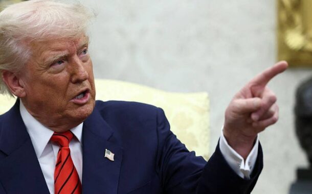 Cientista francês impedido de entrar nos Estados Unidos por mensagens a criticar Trump