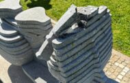Pela 3.ª vez. Monumento à Vespa em de Guimarães vandalizado