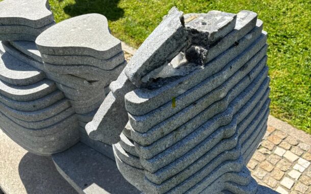 Pela 3.ª vez. Monumento à Vespa em de Guimarães vandalizado