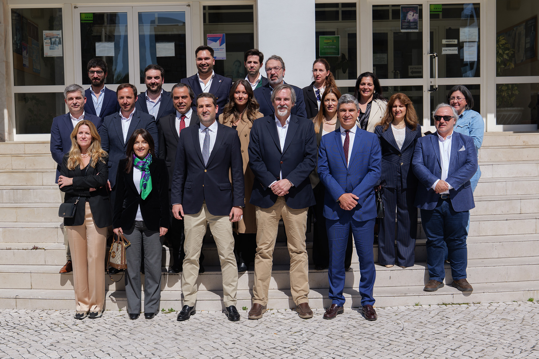 AD-PSD/CDS parte para as legislativas para aumentar número de mandatos