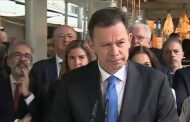 Conselho de Ministros no Bolhão não foi campanha, mas descentralização, diz Montenegro