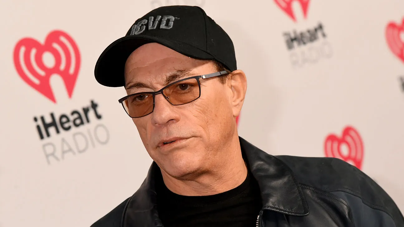 Jean-Claude Van Damme acusado de relações sexuais com mulheres traficadas