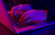 Jovens portugueses entre 12 e 16 anos produzem e vendem conteúdos íntimos online
