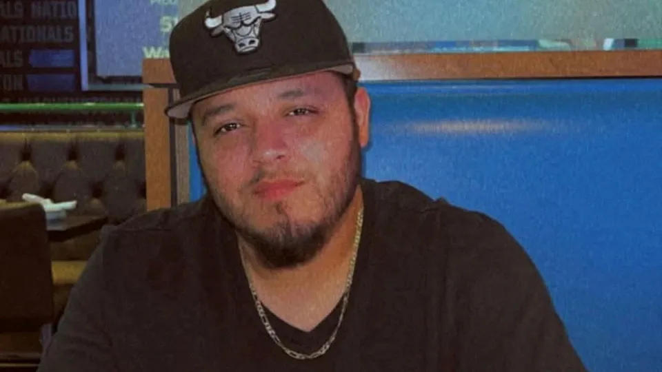“Traumatizado”. Imigrante deportado “por erro” já foi transferido