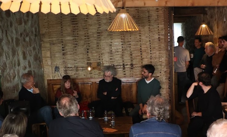 Legislativas. Louça e profissionais da cultura conversam sobre educação, ódio e desinformação em Braga
