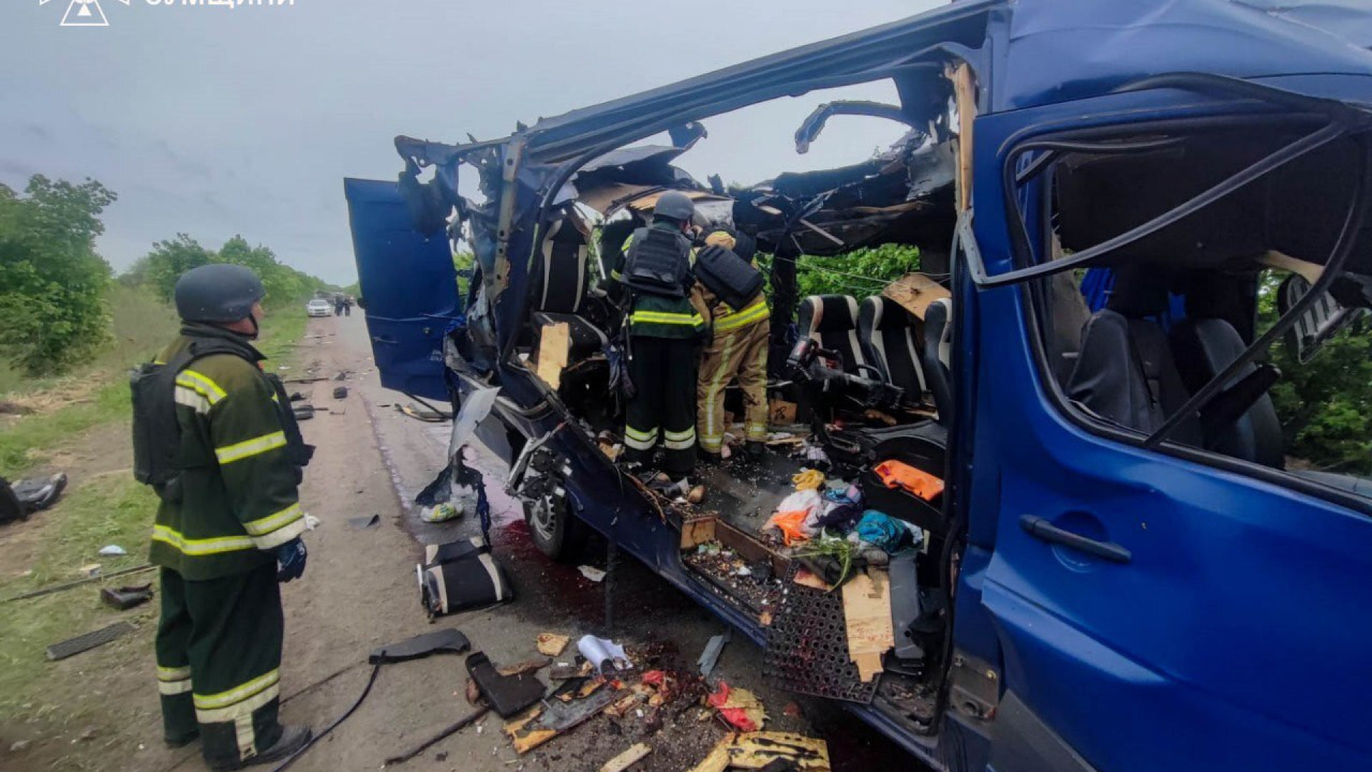 Pai, mãe e filha morrem em ataque russo “deliberado” contra autocarro