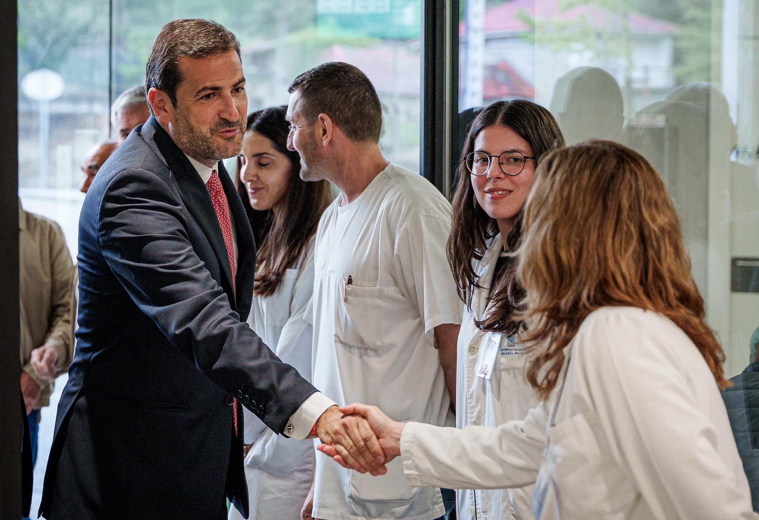 Legislativas. Hugo Soares visita Centro de Saúde de Moreira de Cónegos, em Guimarães