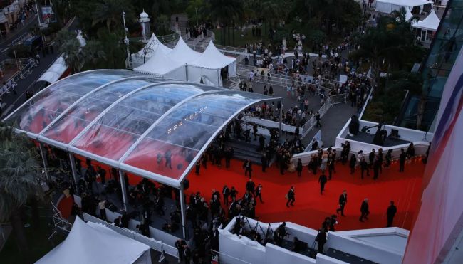 Apagão em Cannes reivindicado por dois grupos anarquistas