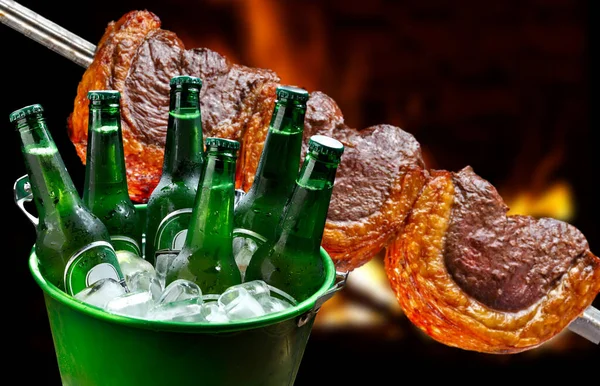 Polícia come picanha, bebe mais de 10 cervejas, recusa pagar e acaba detido