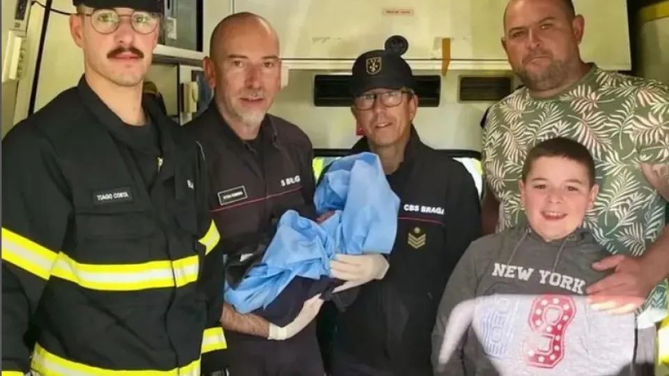 Alana nasceu em casa com a ajuda dos Sapadores de Braga