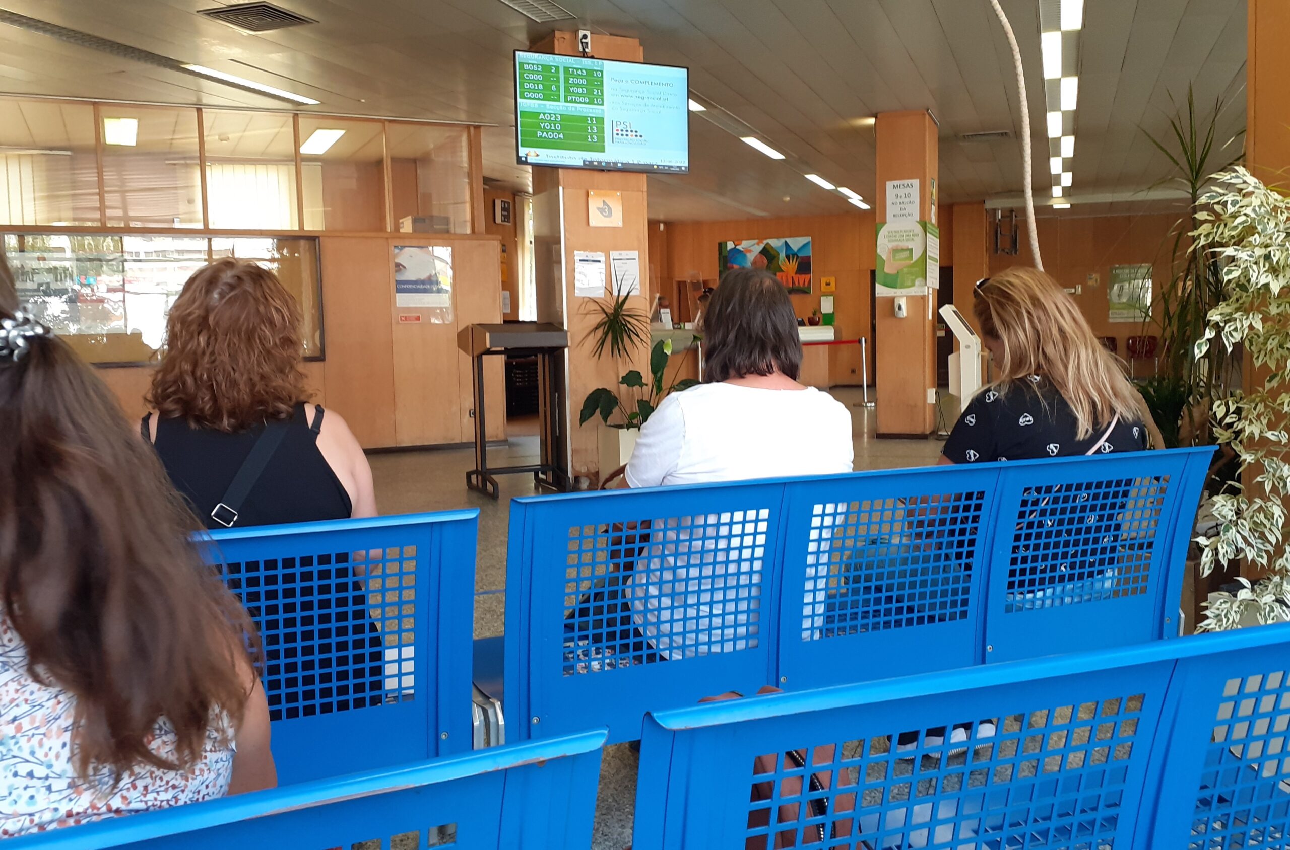 Desemprego recua na zona euro e na UE em março