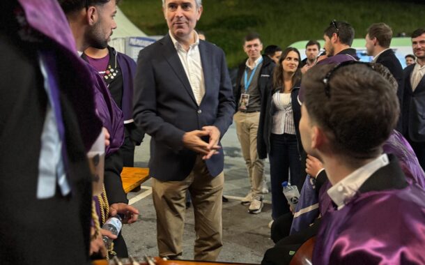 Legislativas. José Luís Carneiro foi ao Enterro da Gata falar sobre políticas de juventude