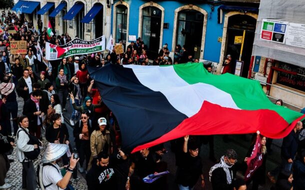 Petição para reconhecer Estado da Palestina entregue na Assembleia da República
