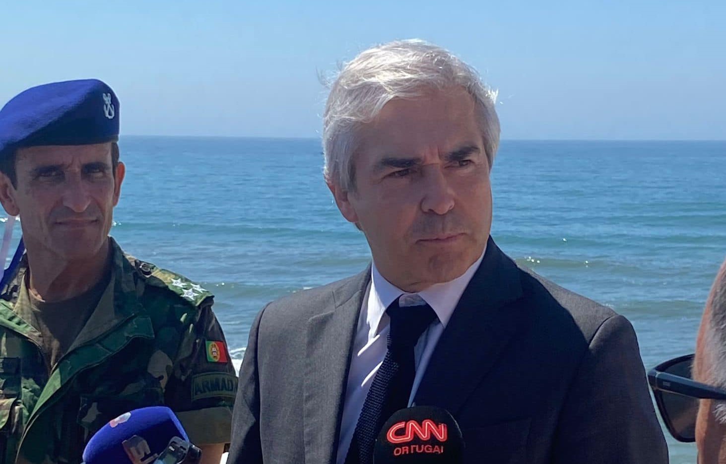 Nuno Melo continua à frente da Defesa Nacional