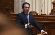Flipe Melo eleito vice-secretário da Assembleia da República