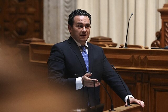 Flipe Melo eleito vice-secretário da Assembleia da República