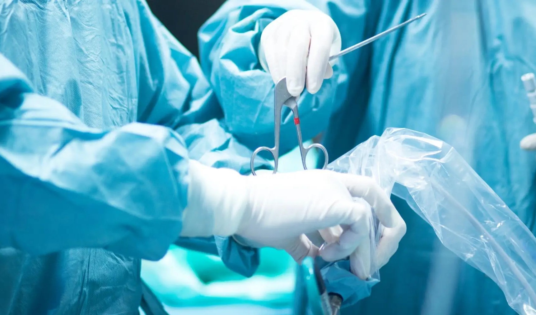 Cirurgias em feriados e folgas rendem milhares de euros (também) a médicos do Hospital de Braga