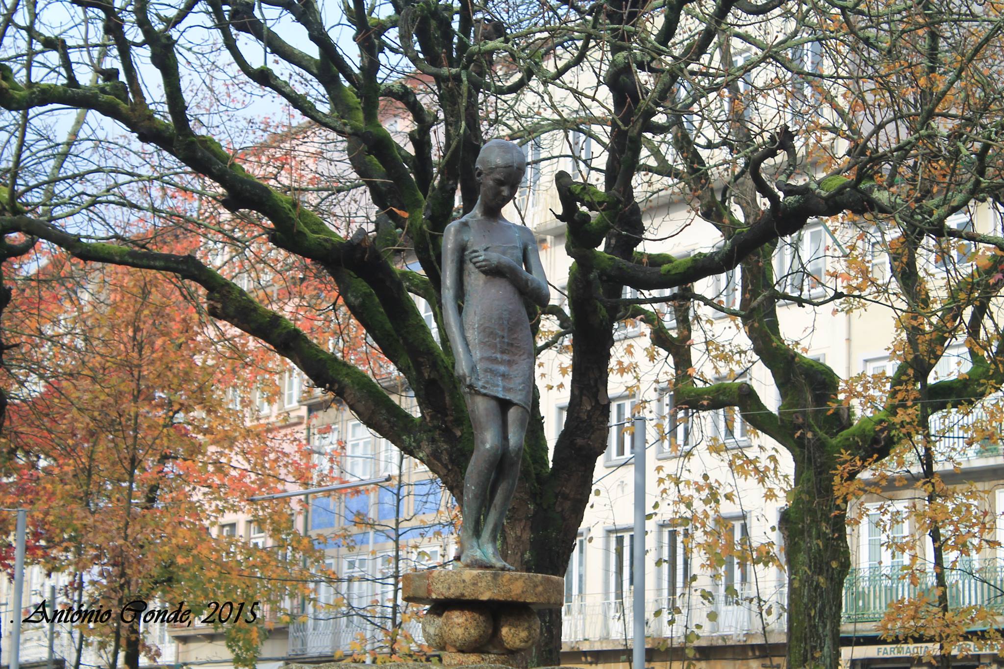 Escultura pública inspira propostas da Casa da Memória de Guimarães