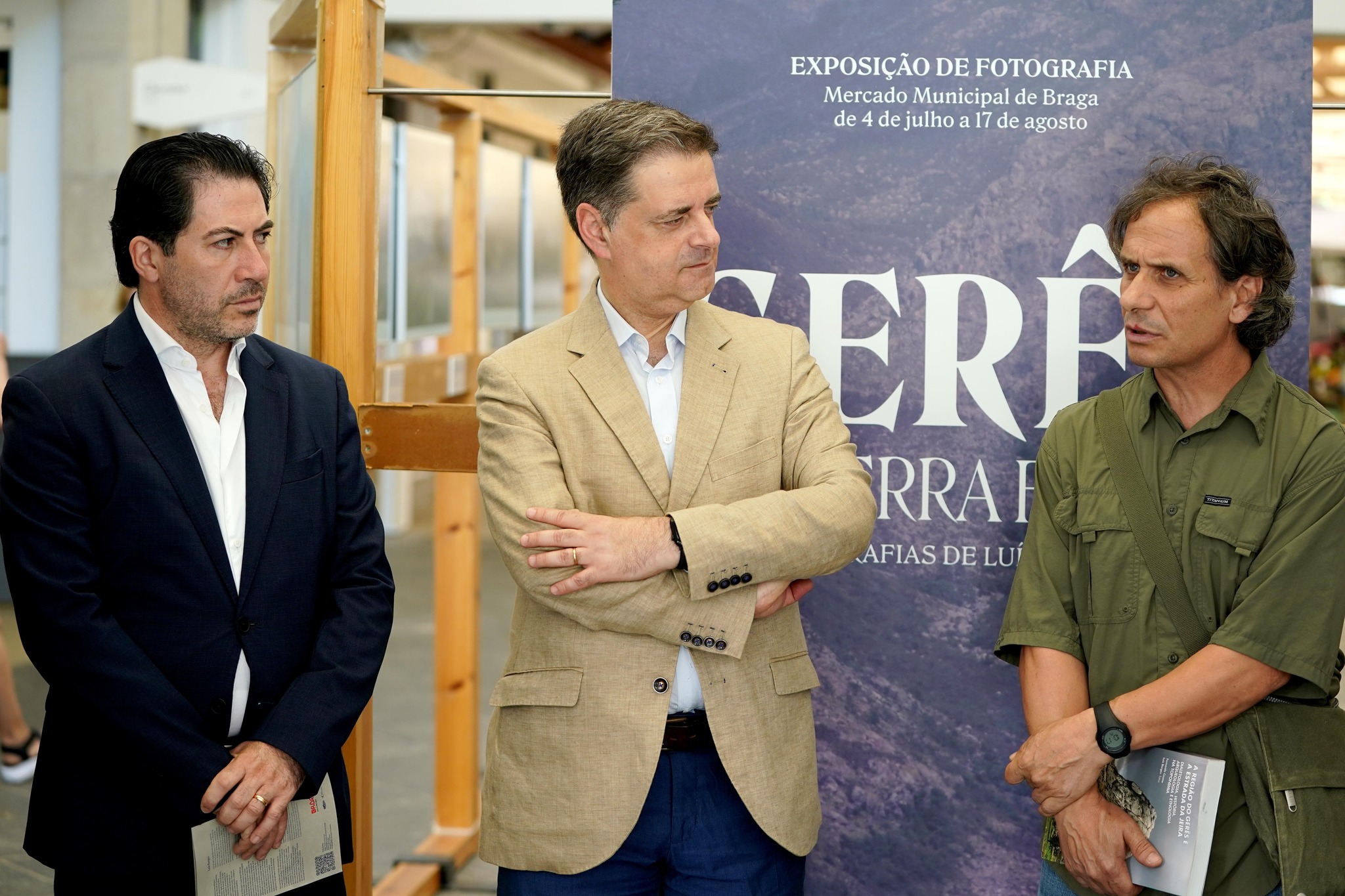 Ricardo Rio e Manuel Tibo inauguram exposição ‘Gerês: A Terra Fala’ na Praça - Mercado de Braga