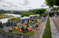 By The River anima fins de tarde de sextas-feiras em Barcelos