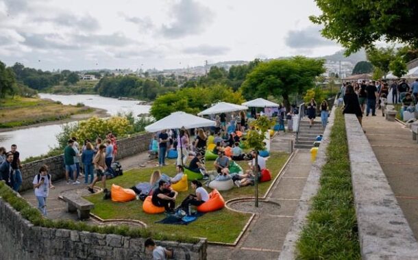 By The River anima fins de tarde de sextas-feiras em Barcelos