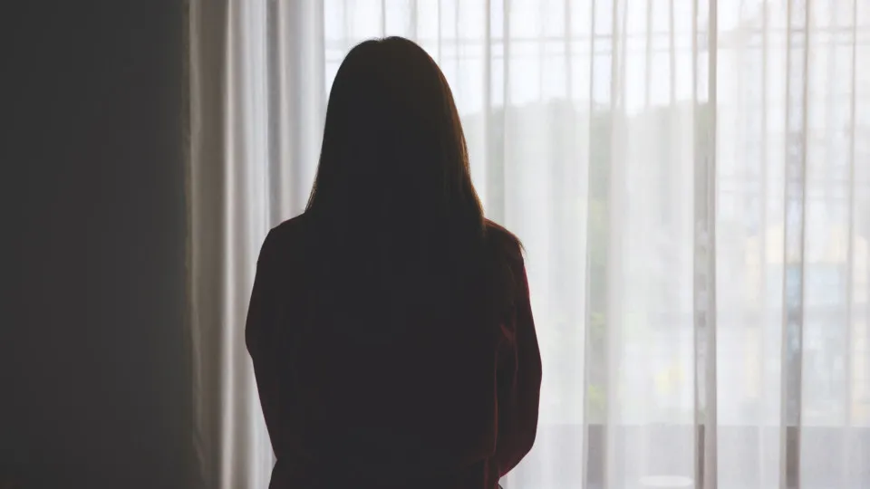 Tenta violar mulher que conheceu em festa popular de Coimbra