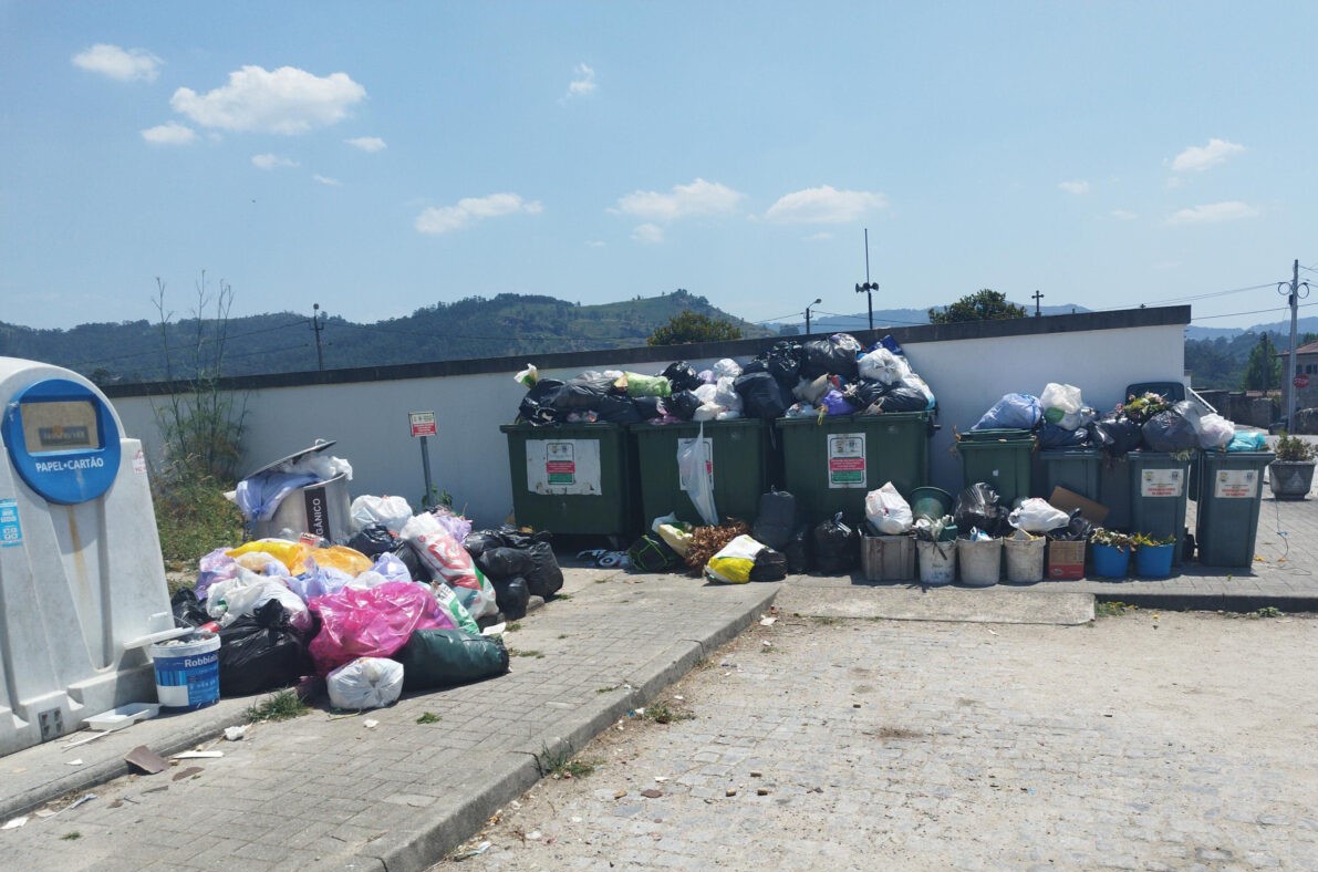 Autárquicas. IL acusa Câmara de Vila Verde de “silêncio” e de “irresponsabilidade” no “caos” na recolha do lixo