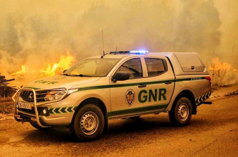 Alerta. Fogo corta três estradas principais em Viana e Vila Real