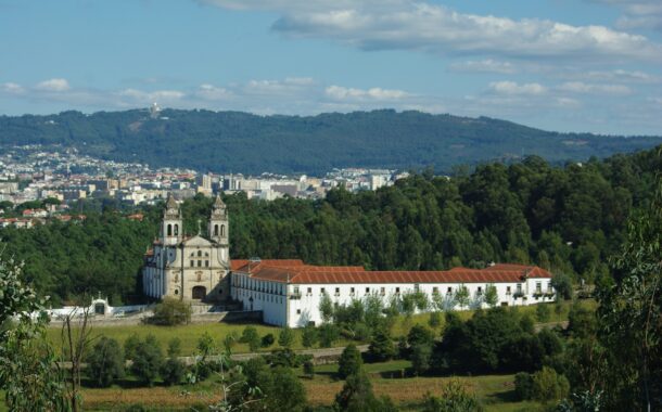 Mosteiro de Tibães (Braga) e Citânia de S. Luzia (Viana) encerrados devido a alerta de risco de incêndio