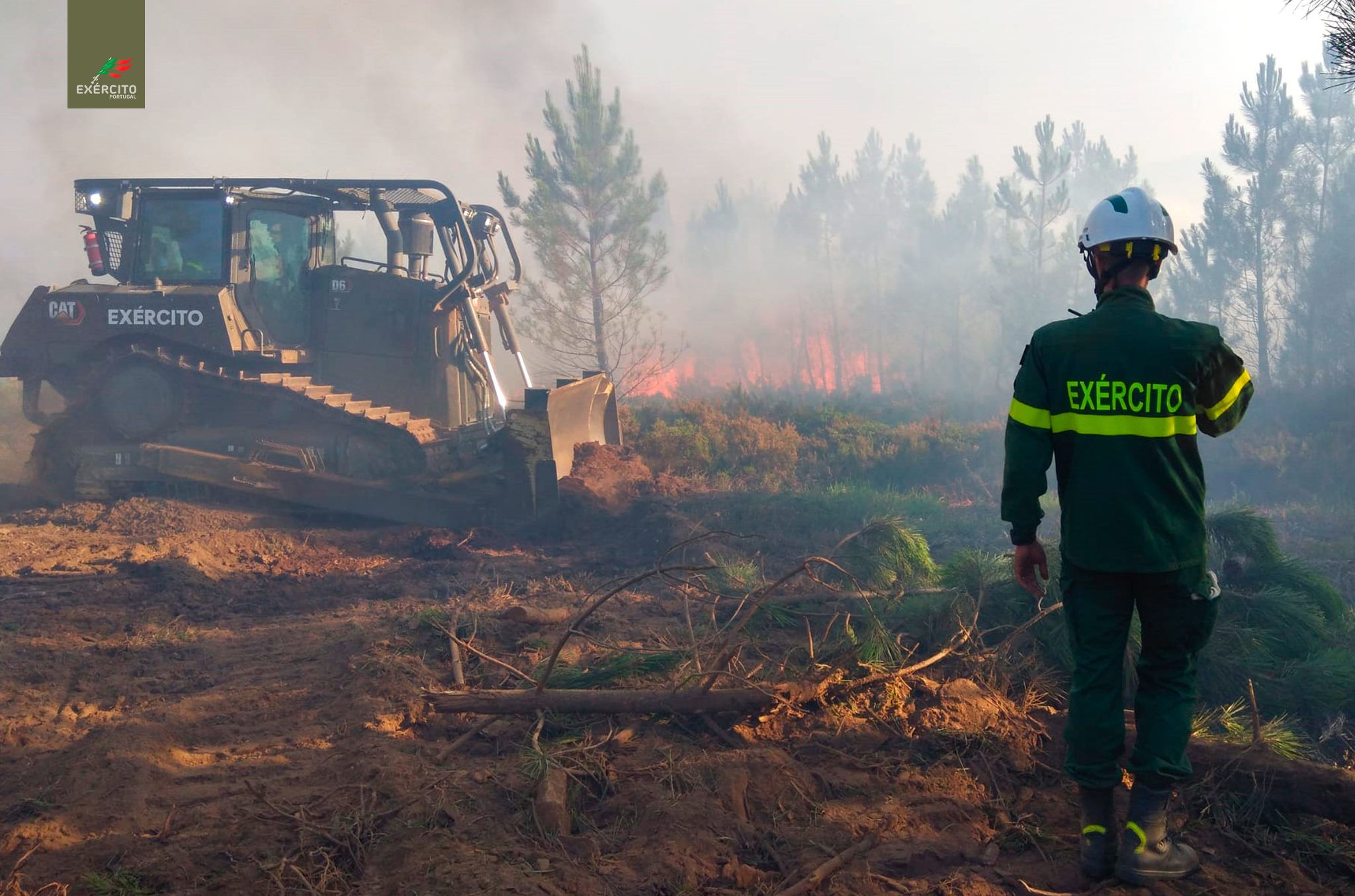 Exército já mobilizou quase três mil militares para o combate aos incêndios