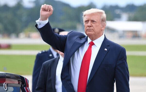 Trump tenta acordo diplomático com Rússia a pensar no Nobel da Paz
