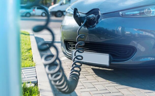 Governo prepara mudanças nas regras para carros elétricos