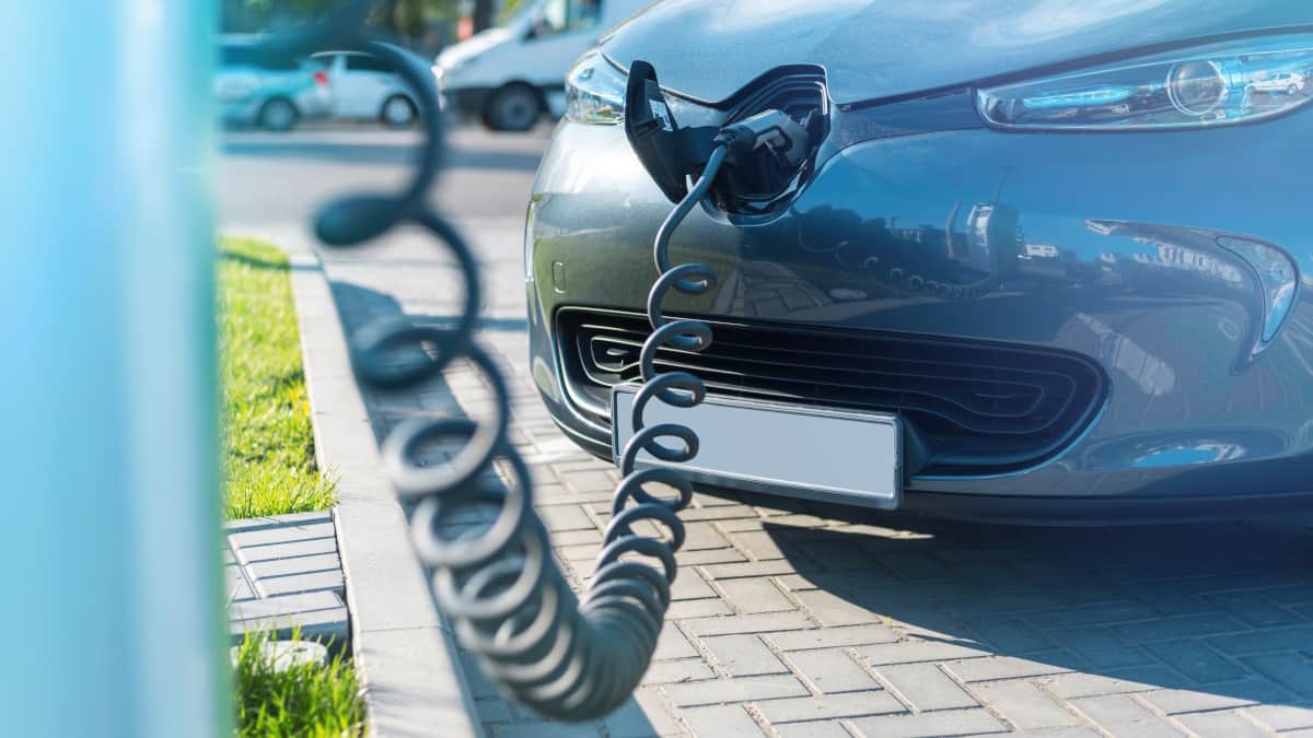 Governo prepara mudanças nas regras para carros elétricos