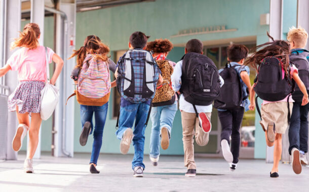 Portugueses gastam até 150 euros por filho no regresso às aulas, contabiliza estudo