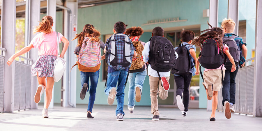 Portugueses gastam até 150 euros por filho no regresso às aulas, contabiliza estudo