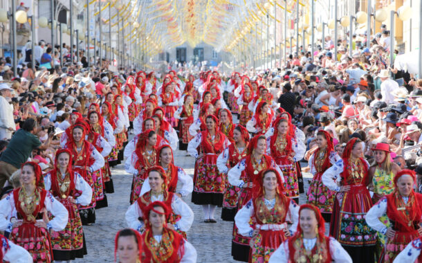 Desfile da Mordomia em Viana envolto em polémica. Mulheres que ficaram de fora admitem fazer evento paralelo