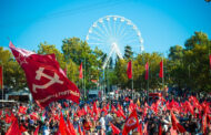 Comunistas de Braga levam olaria de Barcelos e artigos em palha de Fafe à Festa do Avante!