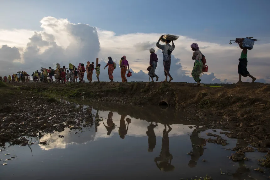 Índia recorre a operação secreta para enviar refugiados rohingya de volta ao genocídio em Myanmar