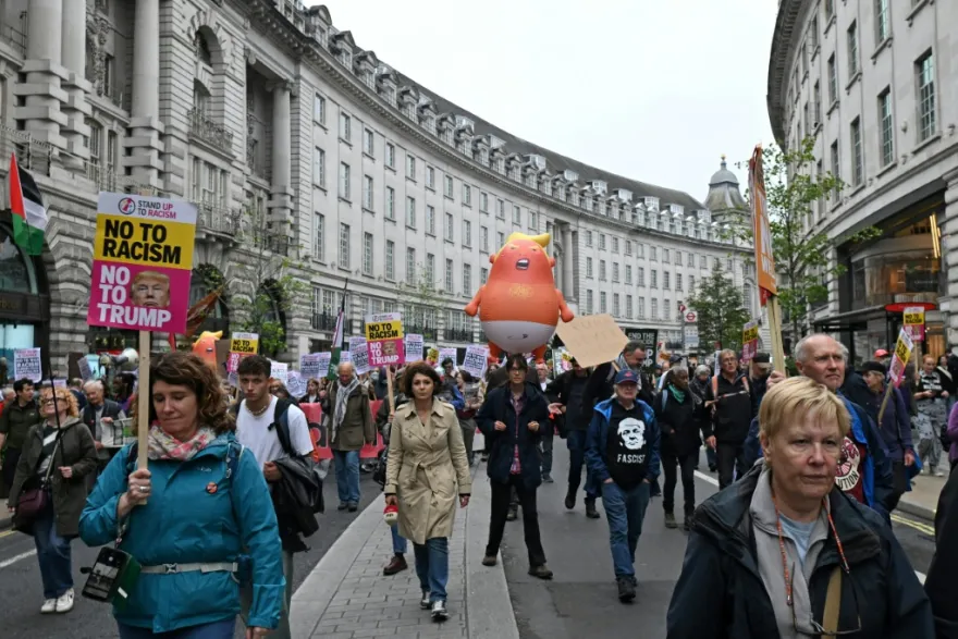 Milhares de manifestantes contra visita de Trump ao Reino Unido