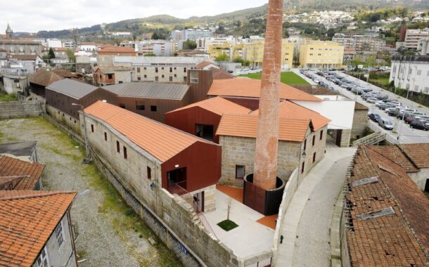 Inauguração do mural ‘Mergulho’ abre 2.º aniversário da Zona de Couros, Património Mundial