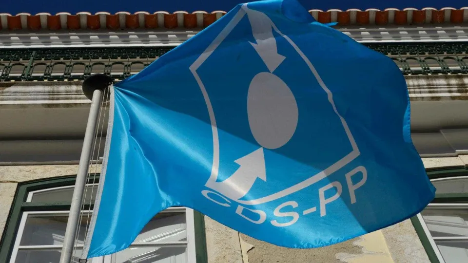 SOS Animal apresenta queixa ao MP sobre garraiada do CDS em Vila Franca (c/vídeo)