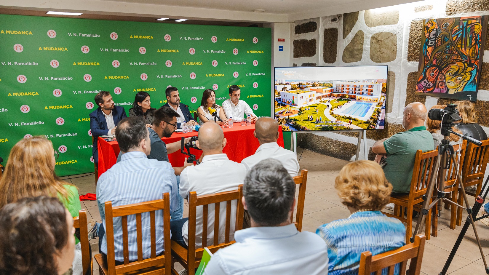 Autárquicas. Socialista Eduardo Oliveira revela projeto para novo Centro Intergeracional em Famalicão