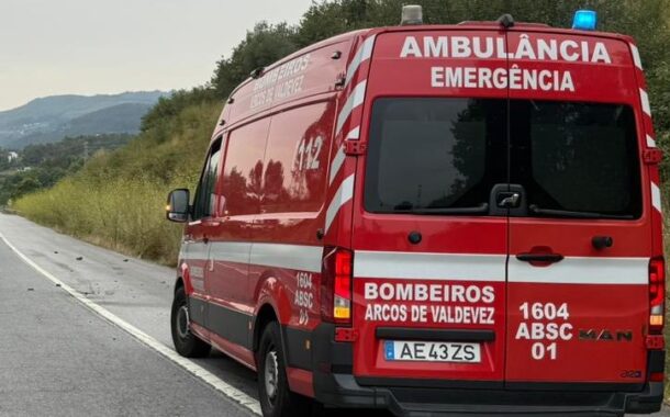 Despiste de scooter deixa jovem ferido em Arcos de Valdevez