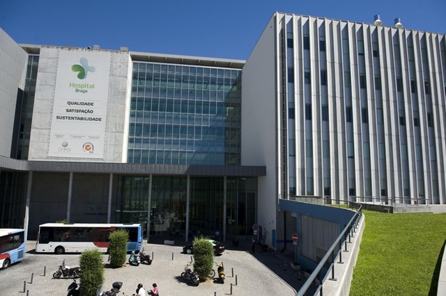 PCP quer satisfações do Governo sobre despedimento de centena de profissionais de saúde da ULS de Braga
